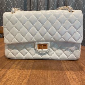 Brand new white purse- never used